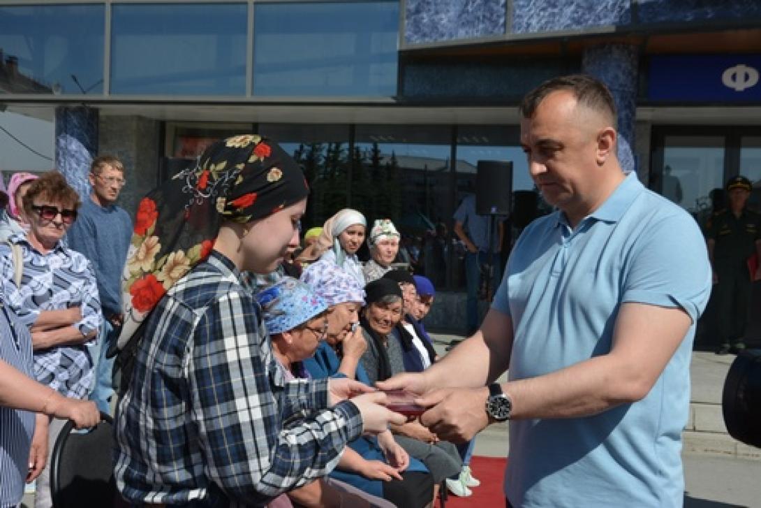 Минеев Эдуард Николаевич Минеев Эдуард Николаевич