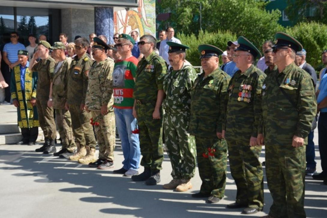 Минеев Эдуард Николаевич Минеев Эдуард Николаевич