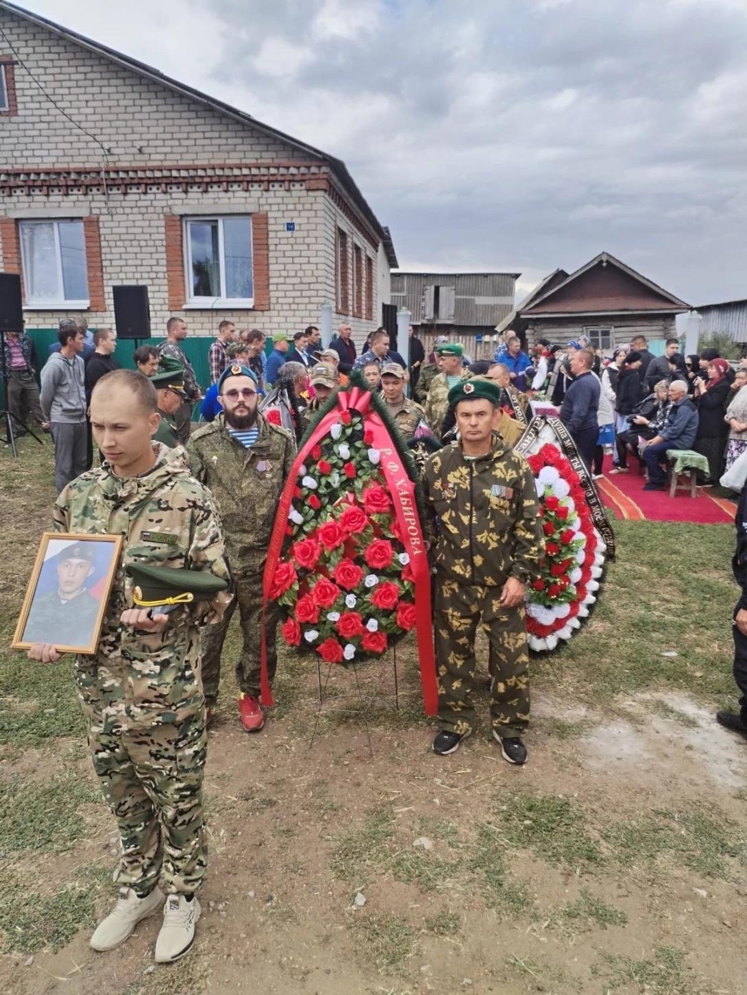 Петров Александр Иванович Петров Александр Иванович