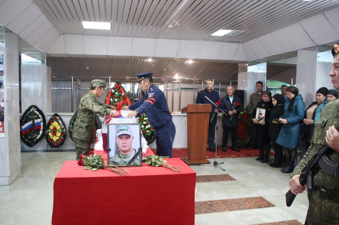 Туюшов Динис Викторович Туюшов Динис Викторович