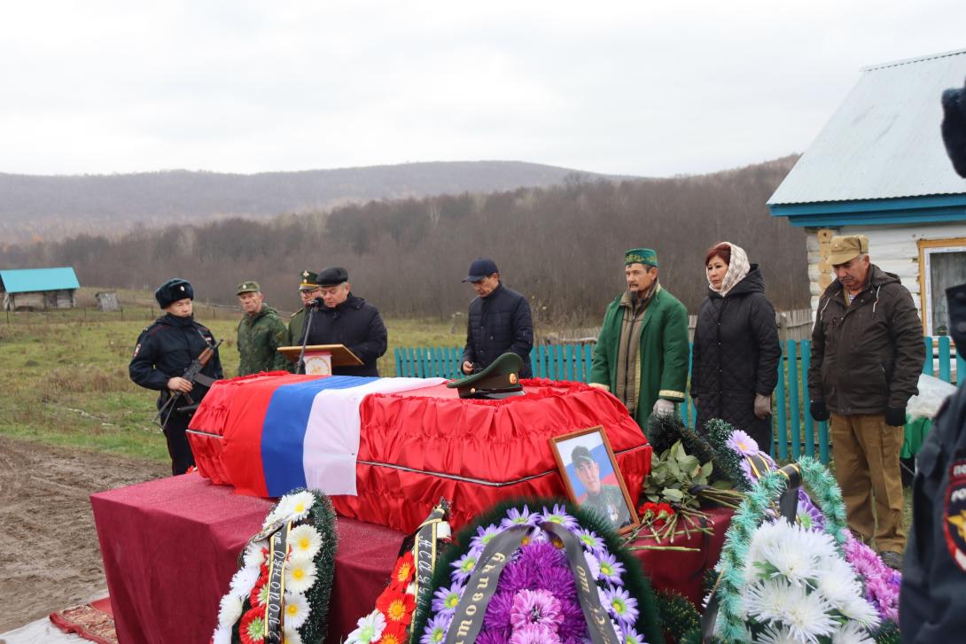 Янышев Айнур Габделахатович Янышев Айнур Габделахатович