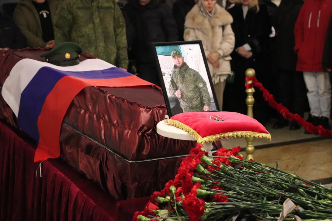 Чужая война Кутлуев Руслан Рустемович Чужая война Кутлуев Руслан Рустемович