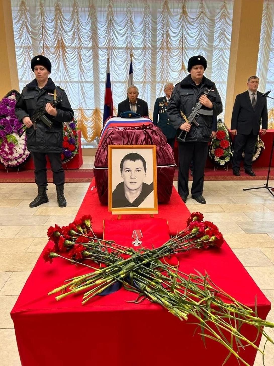 Туляков Эдуард Вилевич Туляков Эдуард Вилевич