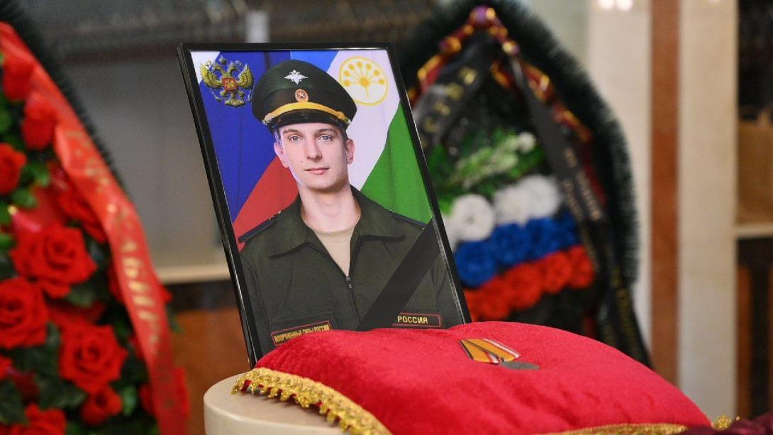 Гизатуллин Денис Артурович Гизатуллин Денис Артурович