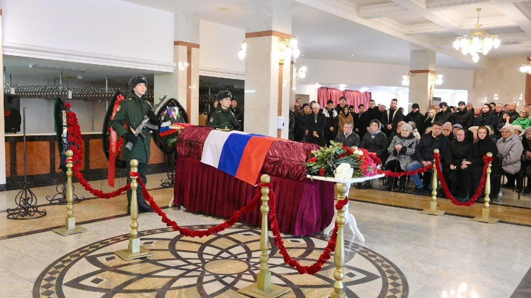 Гизатуллин Денис Артурович Гизатуллин Денис Артурович