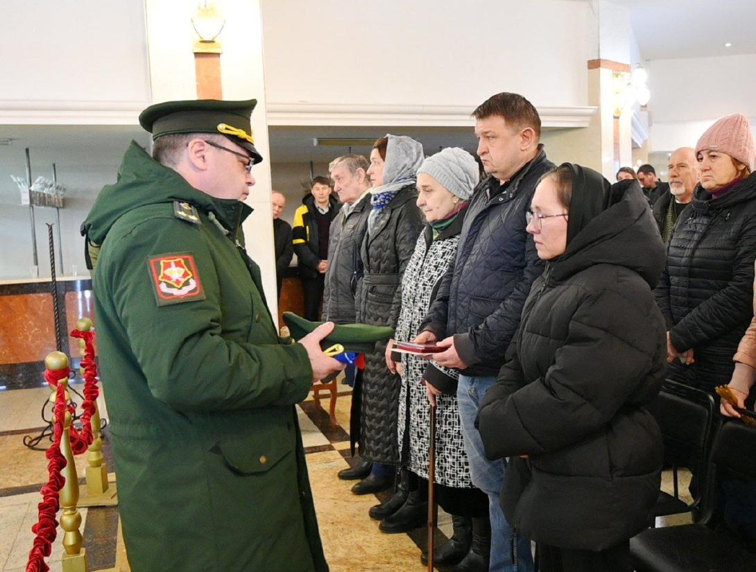 Гизатуллин Денис Артурович Гизатуллин Денис Артурович